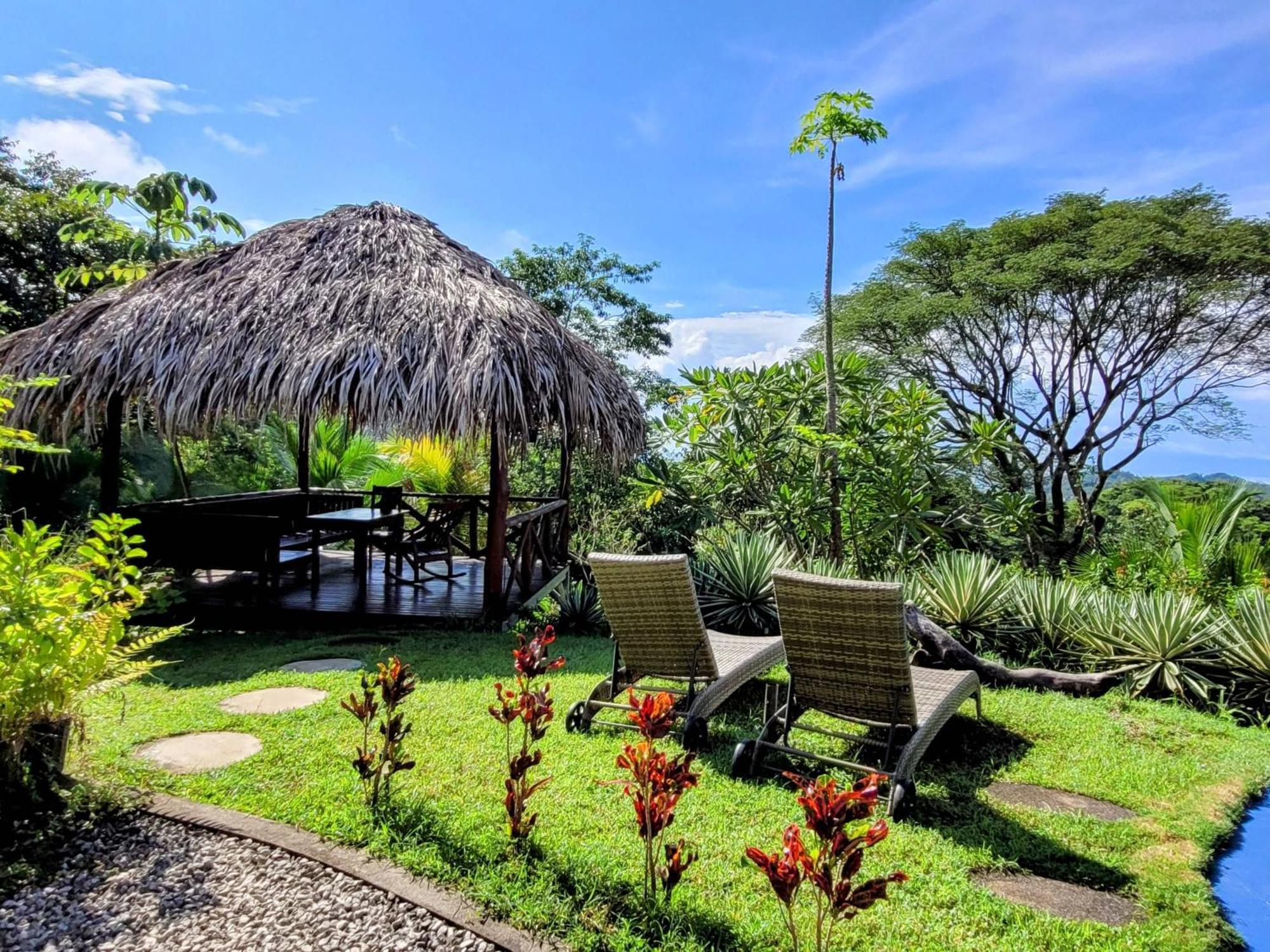 Villa Martina Palmgarden ซามารา ภายนอก รูปภาพ